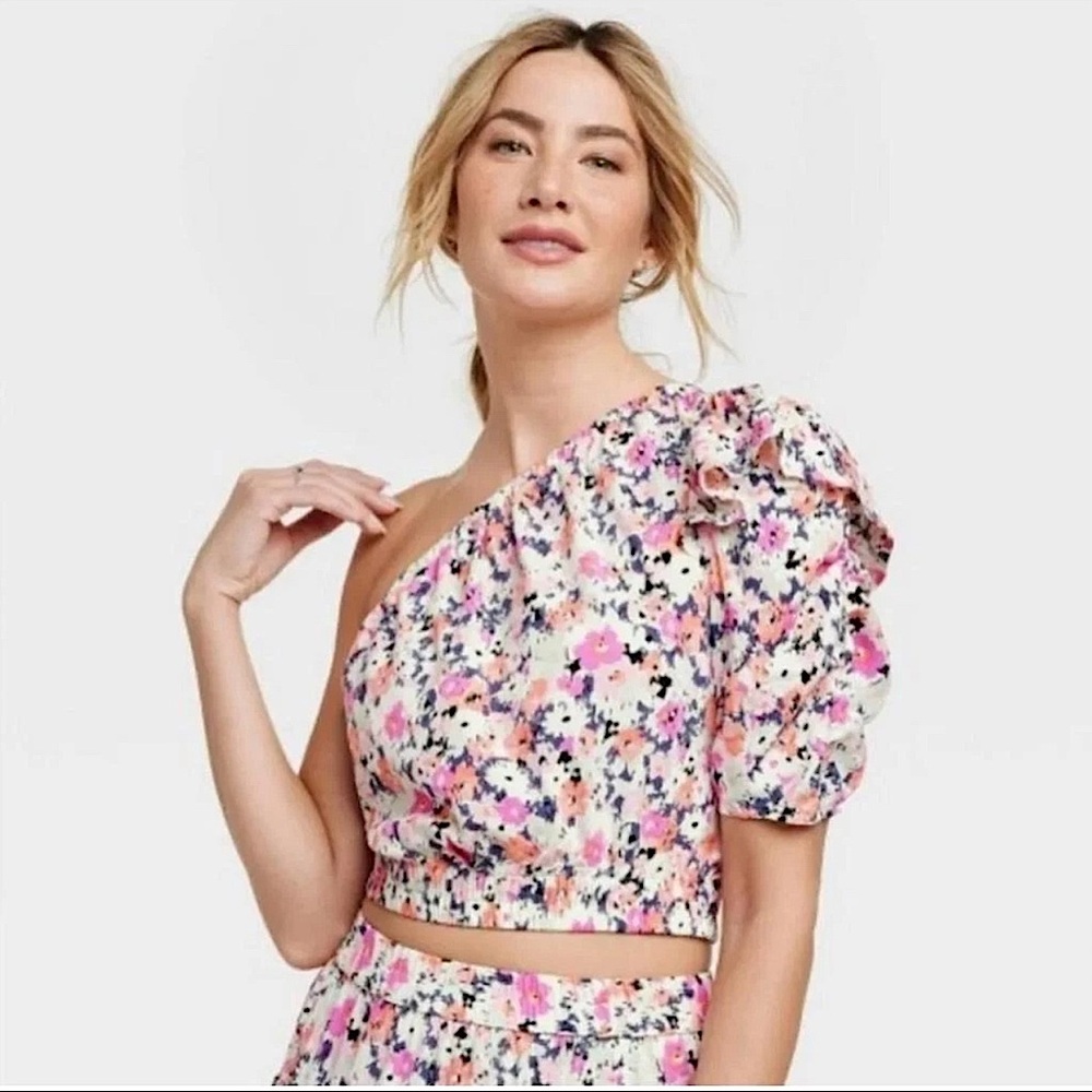 Universal Thread Floral One Shoulder Crop Top Women's Size Small.